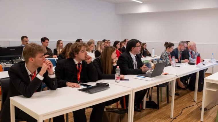 Fiatalok világszínvonalú magyar kutatóműhelyekben bevezetőkép