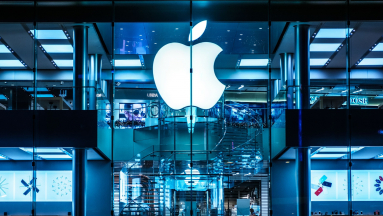 Az Apple fittyet hány Trump figyelmeztetésére - újabb milliárdokat fektet Indiába kép