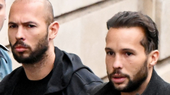 Andrew Tate beperelte a TikTokot és a Metát, mert azok kitiltották a felületeikről kép