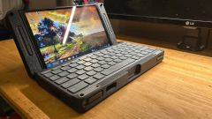 Cyberdecket faragtak a Lenovo Legion Go kézi konzolból egy brutális moddal kép