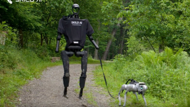 Láncfűrésszel se lehet megállítani ezt a robotot kép