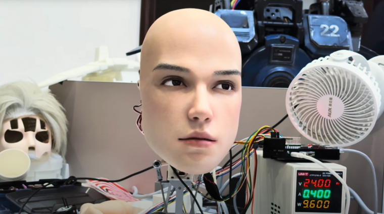 Félelmetesen élethű robotarcot mutatott be egy kínai cég kép