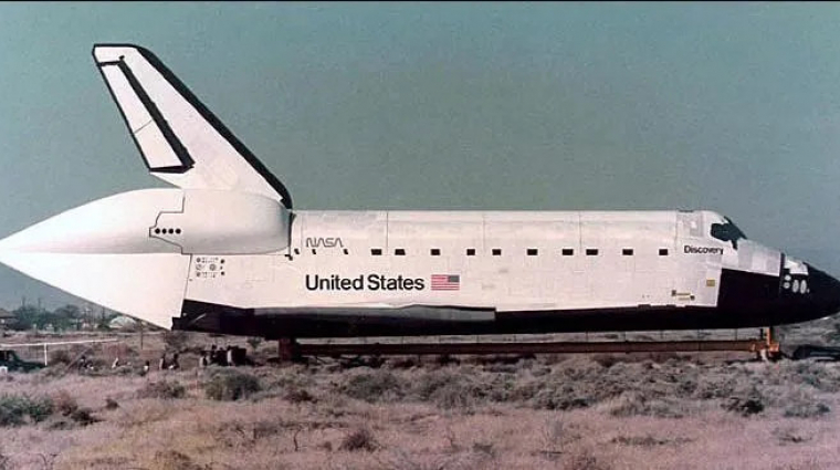 150 millió dollárba és a Discovery tönkretételébe kerülne, de Trump akkor is Texasba viteti az űrhajót kép