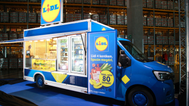 Mozgó üzlettel viszi el termékeit kistelepülésekre a Lidl fókuszban