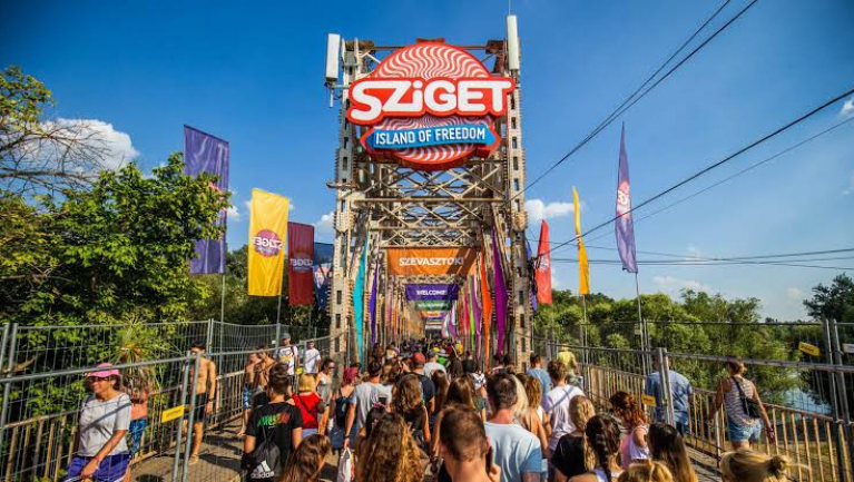 Az M1-en is láthatók lesznek a Sziget magyar koncertjei fókuszban