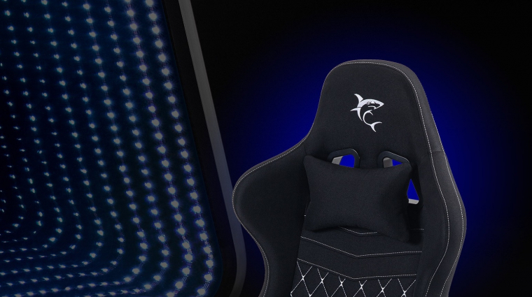 A White Shark komoly vihart kavar a PlayIT-en, itt a gamer felszerelések új generációja bevezetőkép