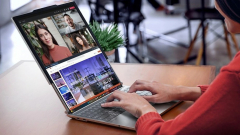 Lenovo ThinkBook Plus Gen 6 Rollable laptop – az a bizonyos wow effekt kép