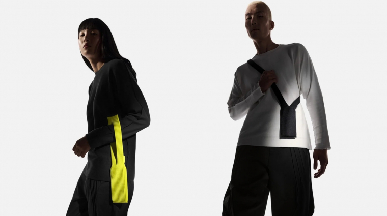 Világszerte elfogyott a nyakba akasztható iPhone zokni kép