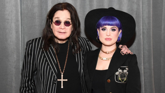 Valaki felrakta Ozzy sírhelyét a Google Mapsre, Kelly Osbourne mindenkit arra kér, hagyják végre békén apja nyughelyét kép