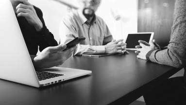 4 trend, amely üzleti előnyt kovácsol a minőségi szoftverek fejlesztéséből kép