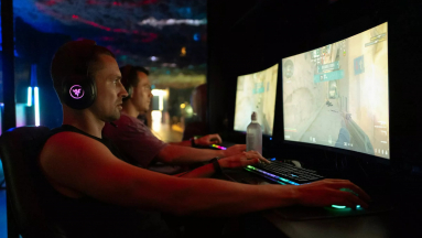 Az Egyesült Királyság katonáknak szervezett e-sport versenyt tart kép