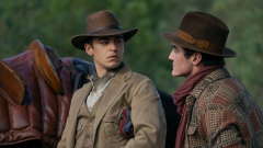 Sherlock Holmes a legnagyobb ellenségével barátkozik Guy Ritchie sorozatában - pörgős előzetest kapott a Young Sherlock kép