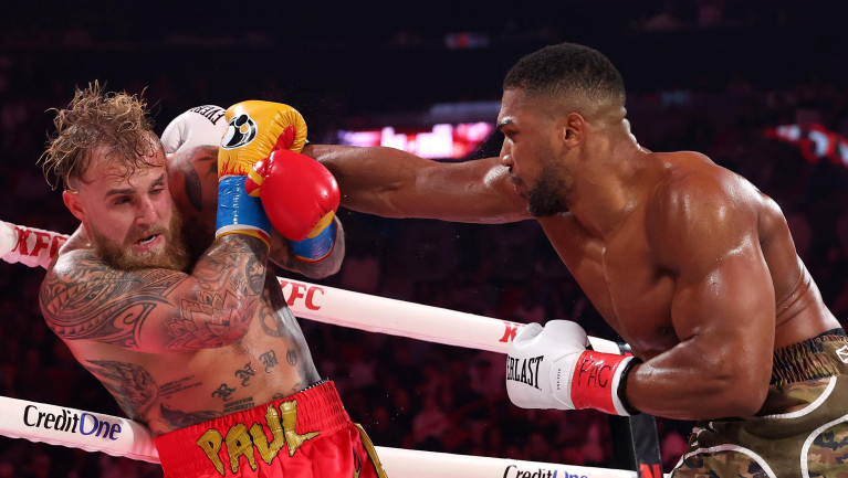 Anthony Joshua kiütötte Jake Pault, a youtuber állkapcsa is eltört fókuszban