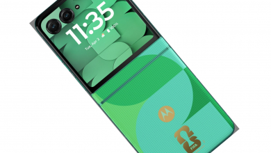 FIFA-logós Razrrel készül a vb-re a Motorola kép