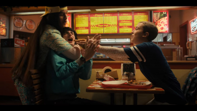 Hivatalos: jön a Stranger Things szakácskönyv kép