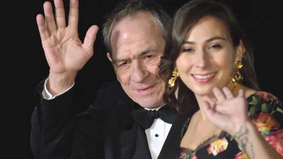 Holtan találták Tommy Lee Jones lányát egy luxushotelben kép