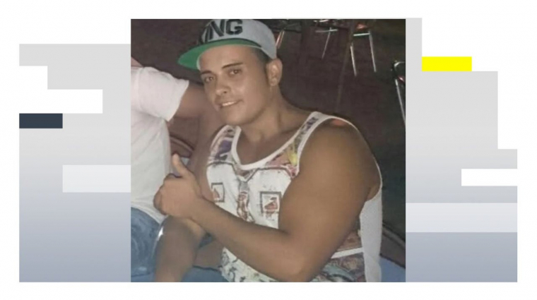 Adás közben halt meg egy spanyol streamer 1 egész üveg whisky és 8 gramm kokain betermelése után bevezetőkép