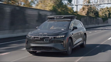 Az Uber bemutatta saját robotaxiját kép