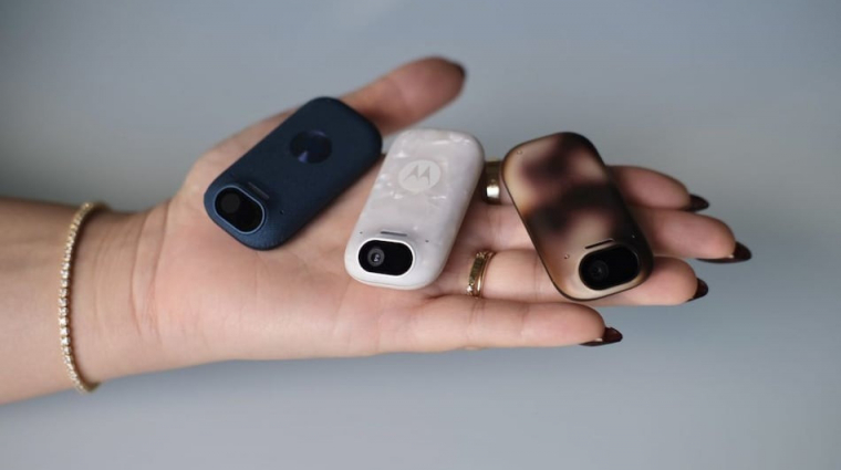 A Motorola is hordható AI-eszközzel próbálkozik, csak minek