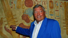 90 évesen meghalt Erich von Däniken, az ősi űrhajós elméletek legismertebb alakja kép