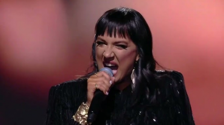 Tóth Gabi legújabb ellensége maga az AI, az énekesnő szerint mesterséges intelligenciával torzították a Fidesz-kongresszusos előadását bevezetőkép