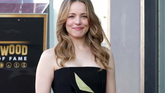 Rachel McAdams csillagot kapott a hollywoodi hírességek sétányán kép