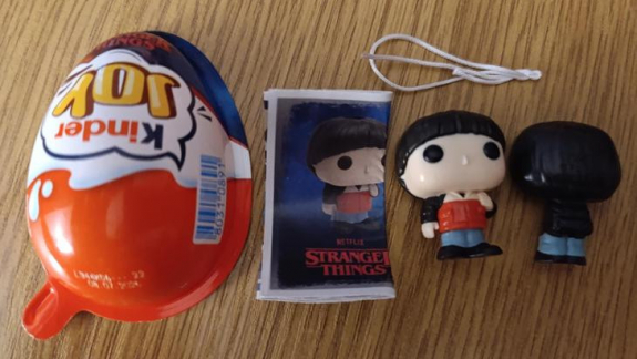 Csalók lepték el a LEGO- és Kinder Joy-csereberecsoportokat kép