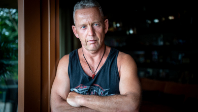 Schóbert Norbert baltával verte darabokra a gyerekei Xbox konzoljait kép