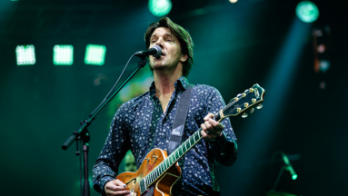 A Quimby friss dallal hangol a jubileumi nagykoncertre fókuszban