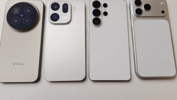 Még meg sem jelent, de egy youtuber megvette a Samsung Galaxy S26 Ultrát, és meg is mutatott mindent kép