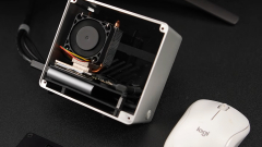 Így lett 30 ezer forintos mini-PC egy törött mobilból kép