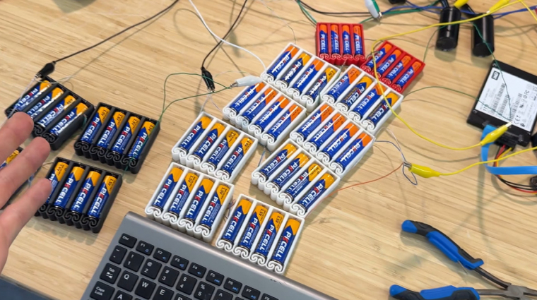 Mennyi ceruzaelemre van szükség egy PC elindításához? kép