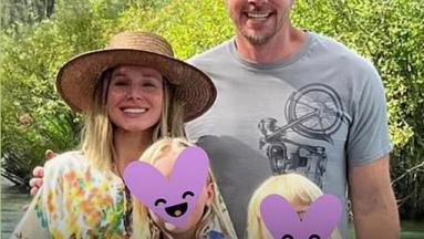 Az emojival kitakart gyerekfotók sem biztonságosak kép