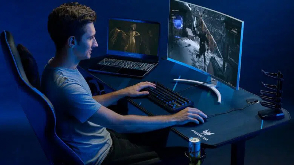 Két Predator gamer asztal, két út ugyanahhoz a célhoz kép
