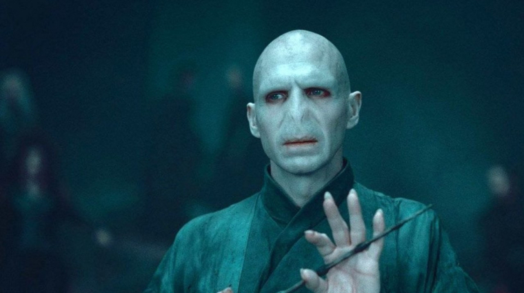 Na ő egy tökéletes Voldemort lenne az HBO Harry Potter-sorozatában bevezetőkép