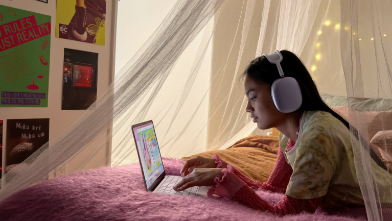 Tim Cook boldog: rekordot döntöttek a MacBook-eladások fókuszban