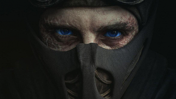 Karakterplakátokon vehetjük szemügyre a Dűne 3 szereplőit, köztük Robert Pattinson rejtélyes alakváltóját kép