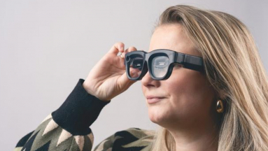Ez az AR-szemüveg a látássérültek életét könnyítheti meg fókuszban