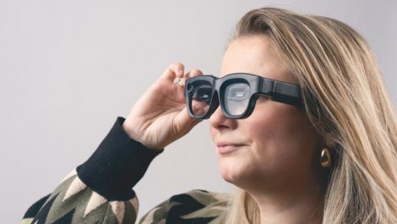 Ez az AR-szemüveg a látássérültek életét könnyítheti meg kép