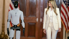 Először járt humanoid robot a Fehér Házban kép