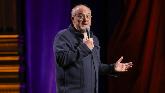 Maszturbációs balesete után visszatér a képernyőkre minden idők egyik legjobb humoristája kép