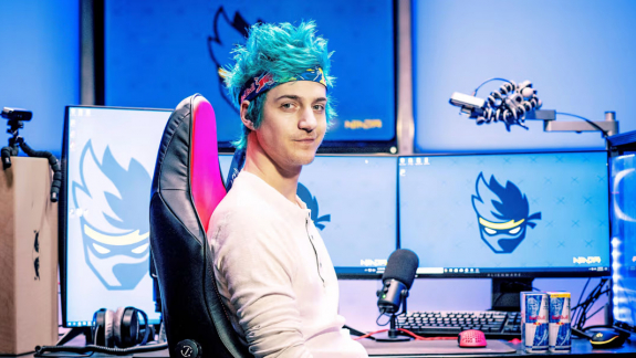 Hirtelen szünetre megy Ninja, az okot meg is tudjuk érteni kép