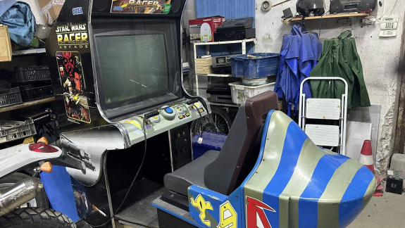 Egy eredeti Star Wars árkádgépet kínálnak eladásra egy hazai Facebook-csoportban kép