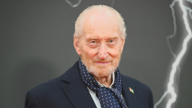 Tudtad azt a ma 80 éves Charles Dance-ről, hogy a karrierje valószínűleg máshogy alakult volna, ha nem tűnik fel maga James Bond? kép
