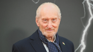 Tudtad azt a ma 80 éves Charles Dance-ről, hogy a karrierje valószínűleg máshogy alakult volna, ha nem tűnik fel maga James Bond? kép