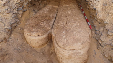 Aranynyelvű múmiákat és Iliász-papiruszt találtak Egyiptomban kép