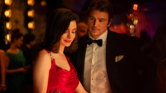 Anne Hathaway és Dakota Johnson feszült thrillerben csapnak össze - előzetest kapott a Verity kép