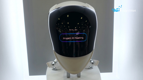 Az LG most épp Robotzsarut rakna a nappalinkba kép