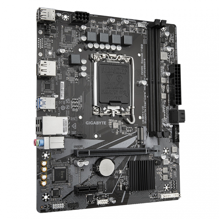Na ez horzsol! A Gigabyte H610M K V2 típusú olcsósága kb. 12 ezer Ft-os árcímkével csábítgatja azokat, akik DDR4-re épülő Intel Core konfigurációban gondolkodnak. Kicsit erős, hogy a processzortámogatási listáján az i9-es példányok is fent vannak, a VRM-képességei alapján inkább 35-65 W-os CPU-kkal alkothat ideális párost