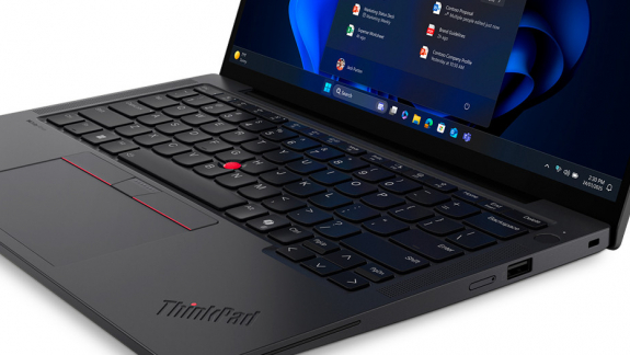 Kevesebb mint 1 kg-ot nyom a Lenovo új laptopja kép